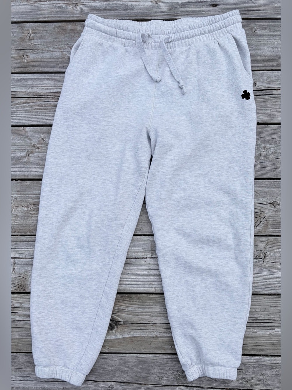 Lucky Brand Women’s oatmeal heather Cropped Sweatpants
